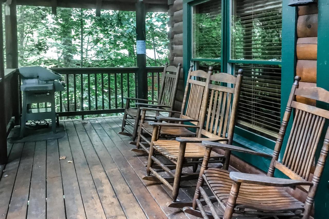 Holly Berry Villa Pigeon Forge Exterior photo