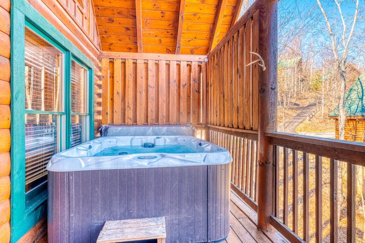 Holly Berry Villa Pigeon Forge Exterior photo